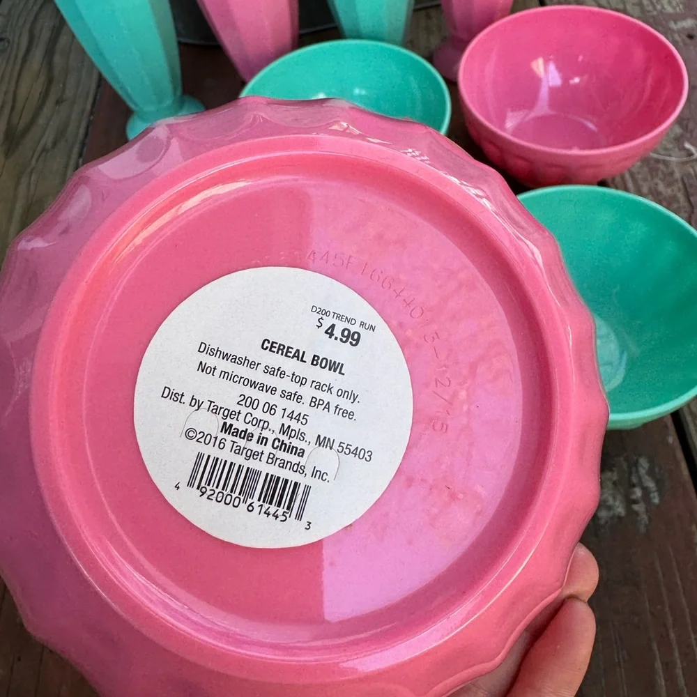 Target Milkshake Ice Cream Bowl Set New